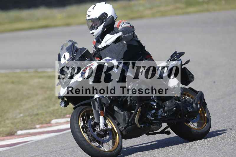 /01 02.04.2026 MAZ ADR/Gruppe gelb Gruppe gruen/1